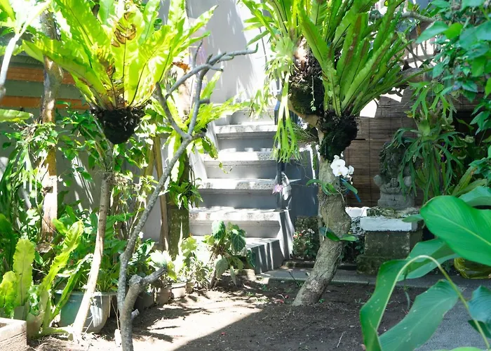 Krisna Tapan Guest house